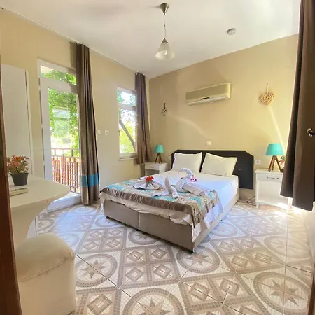 Moonstar Ayyildiz Ölüdeniz