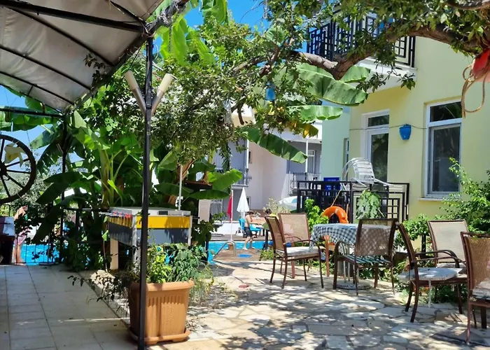 ホームステイ Moonstar Ayyildiz